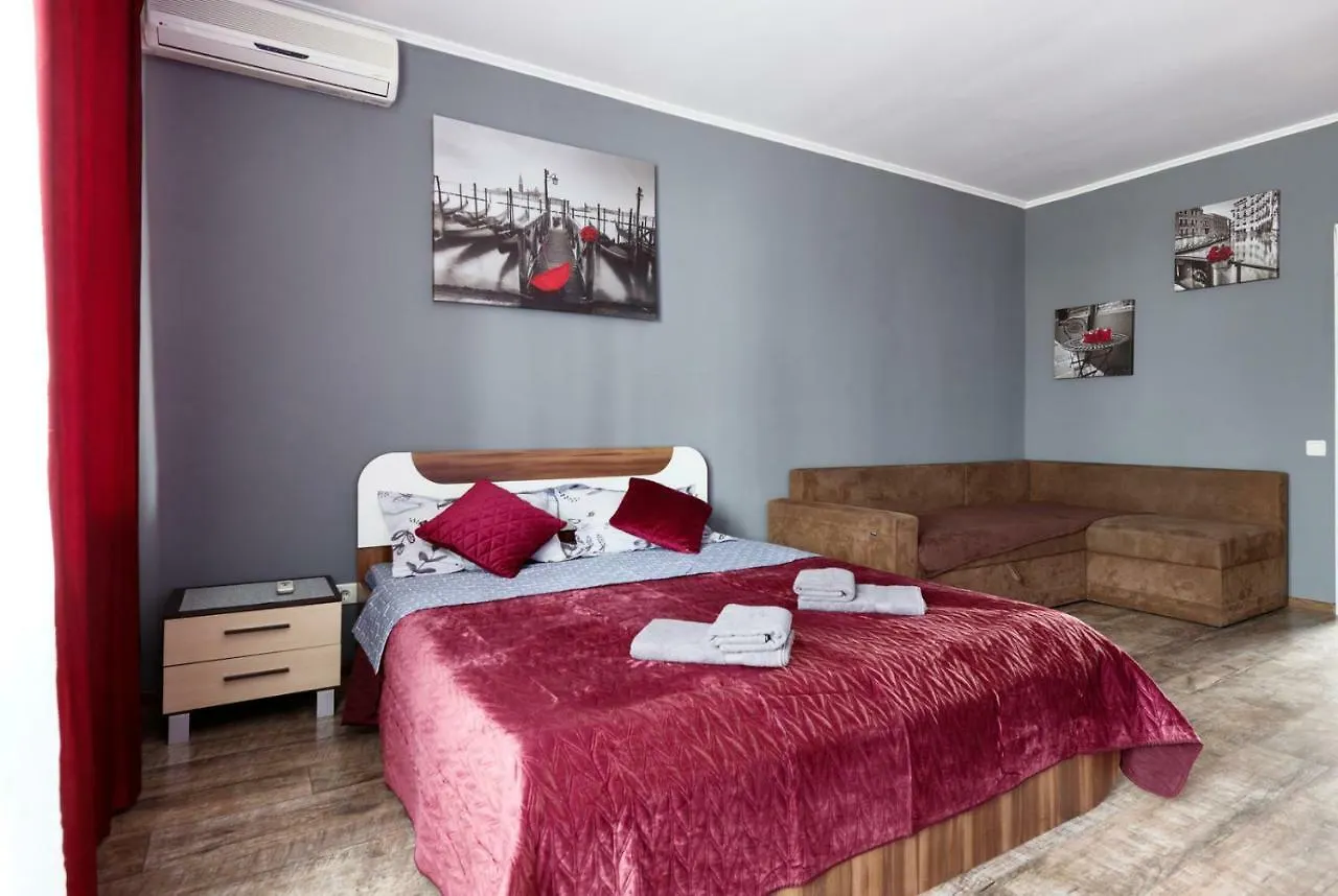 Lejlighed V80-18 Modern Two 2 Large Separate Bedrooms - 80 M2 Central Location, Olympic Stadium - Gulliver Mall - Velyka Vasylkivska St, 80 Kiev