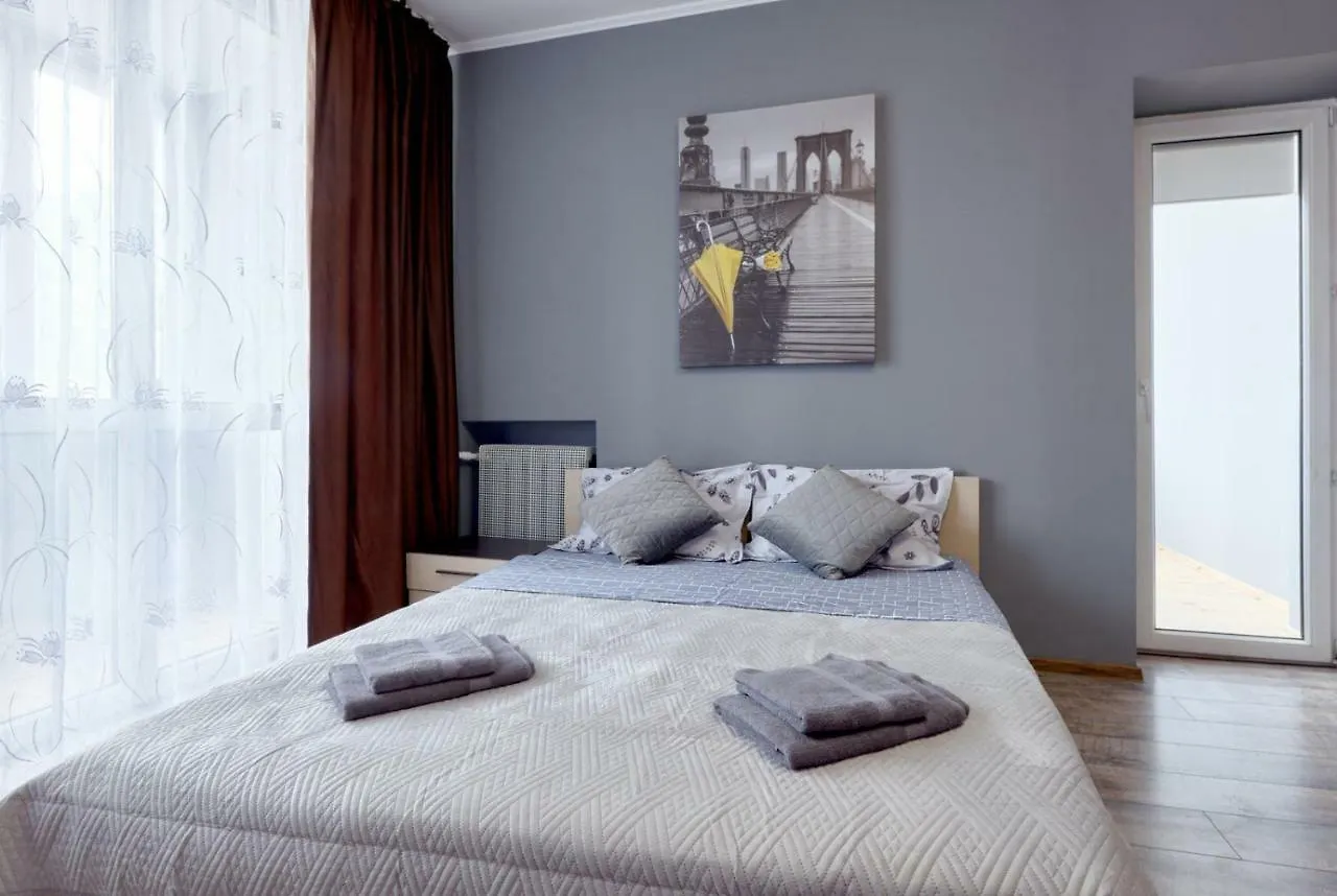 V80-18 Modern Two 2 Large Separate Bedrooms - 80 M2 Central Location, Olympic Stadium - Gulliver Mall - Velyka Vasylkivska St, 80 Kiev Appartamento
