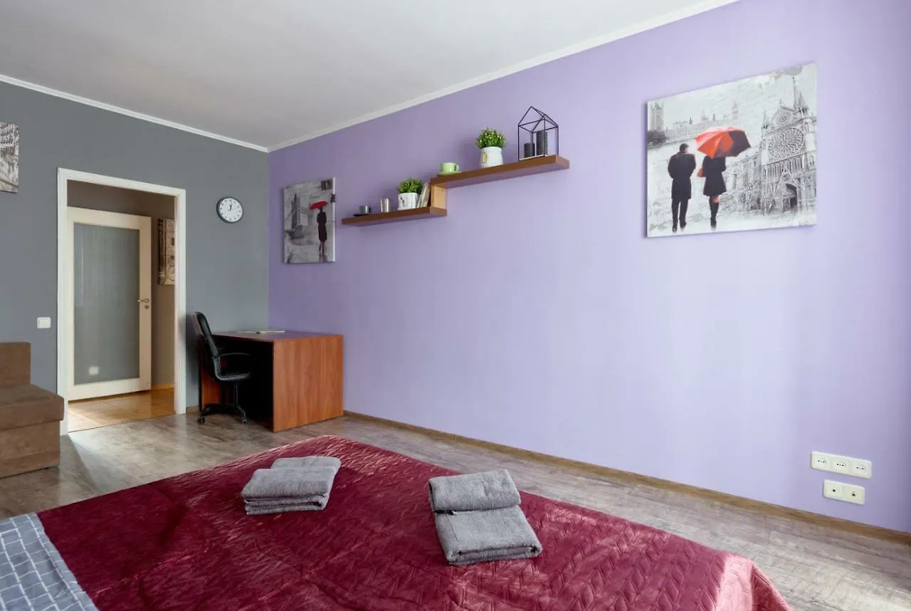 V80-18 Modern Two 2 Large Separate Bedrooms - 80 M2 Central Location, Olympic Stadium - Gulliver Mall - Velyka Vasylkivska St, 80 Kiev 0*,