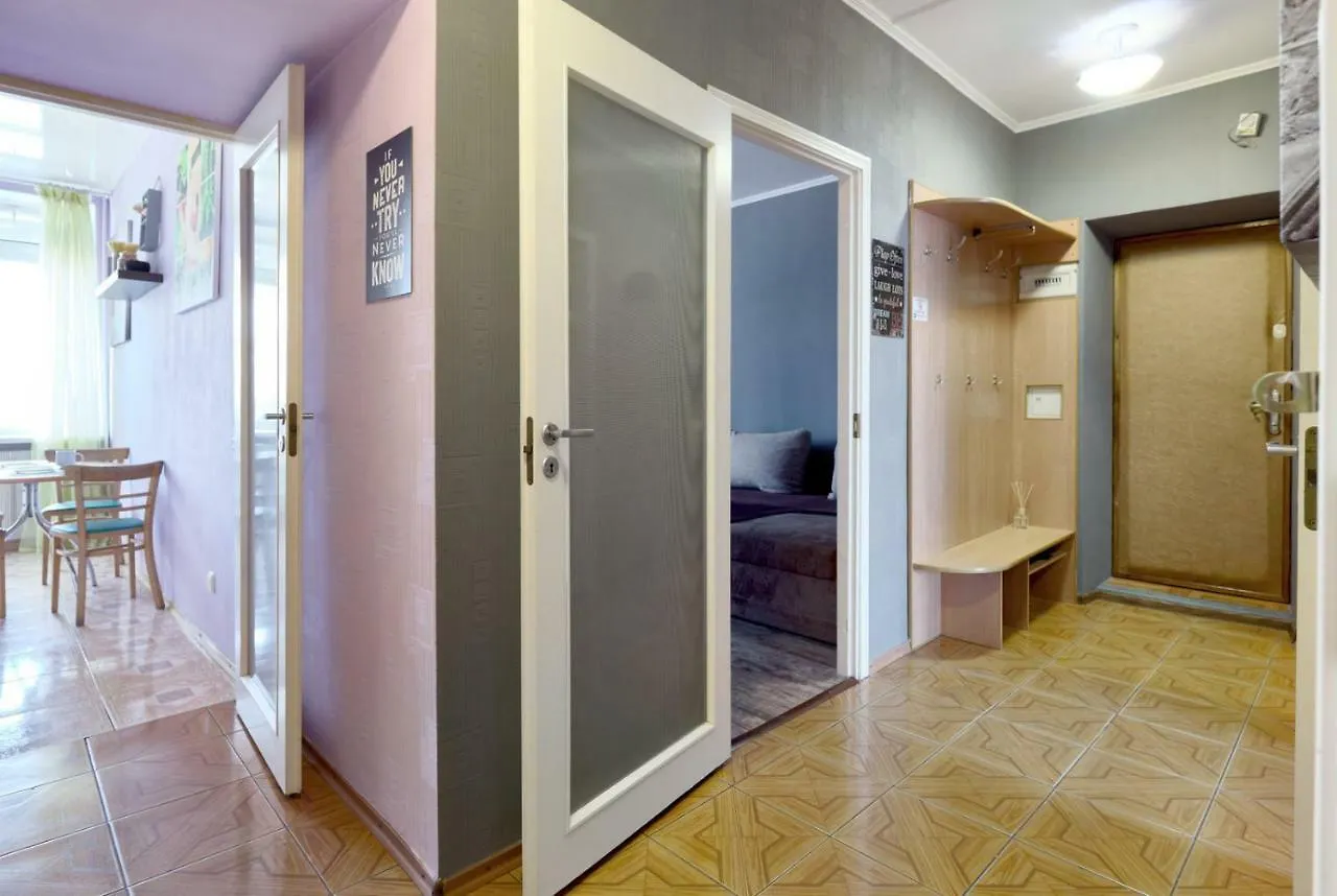 V80-18 Modern Two 2 Large Separate Bedrooms - 80 M2 Central Location, Olympic Stadium - Gulliver Mall - Velyka Vasylkivska St, 80 Kiev 0*,  Ucraina