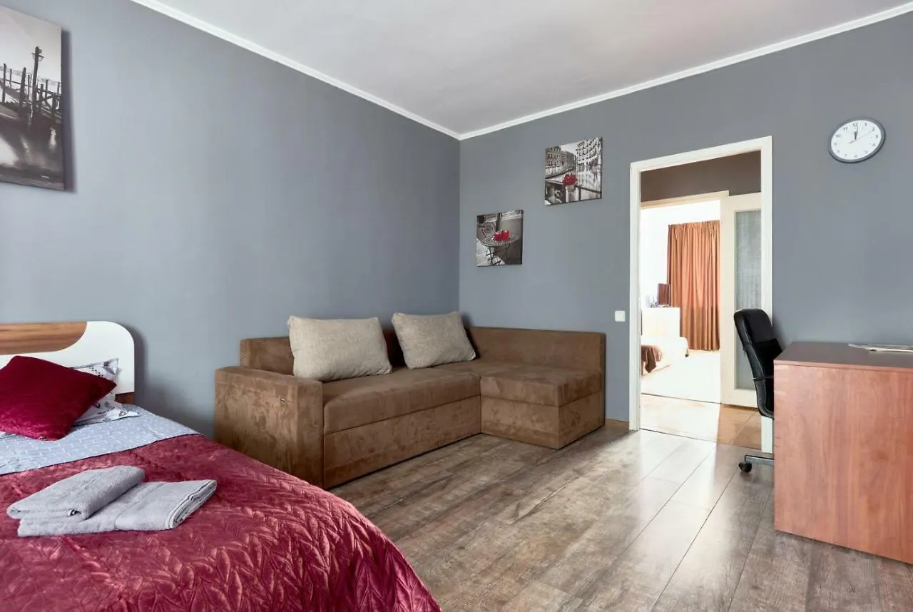 Appartamento V80-18 Modern Two 2 Large Separate Bedrooms - 80 M2 Central Location, Olympic Stadium - Gulliver Mall - Velyka Vasylkivska St, 80 Kiev Ucraina